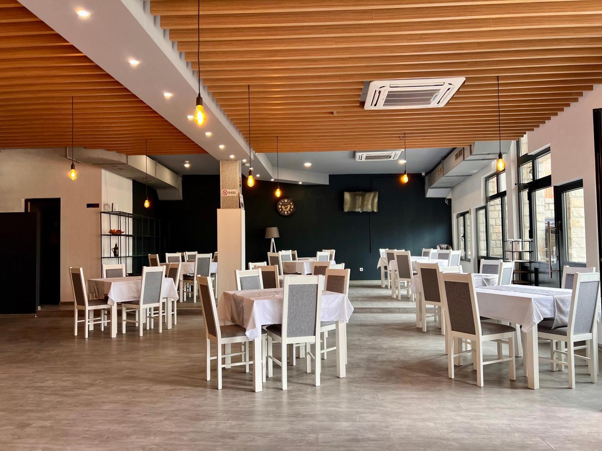 موستار Hotel Nur المظهر الخارجي الصورة