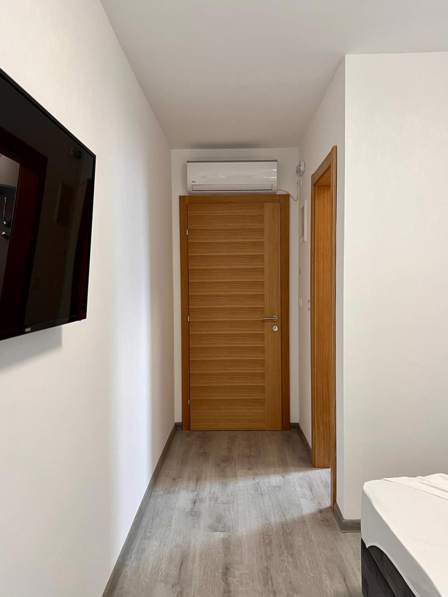 موستار Hotel Nur المظهر الخارجي الصورة