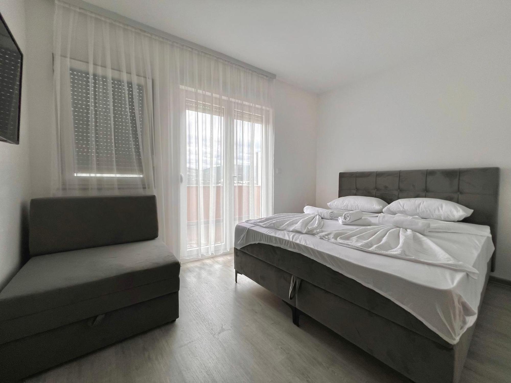 موستار Hotel Nur المظهر الخارجي الصورة