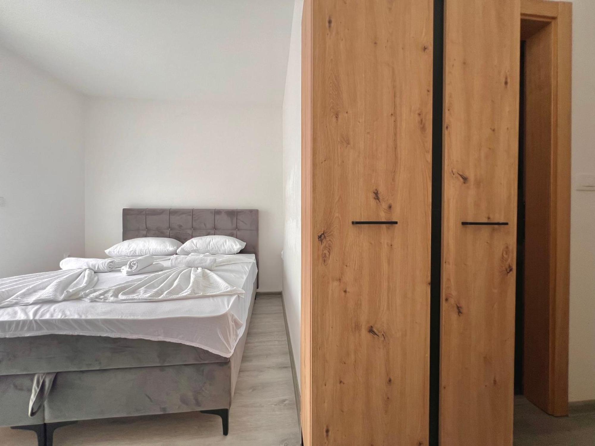 موستار Hotel Nur المظهر الخارجي الصورة