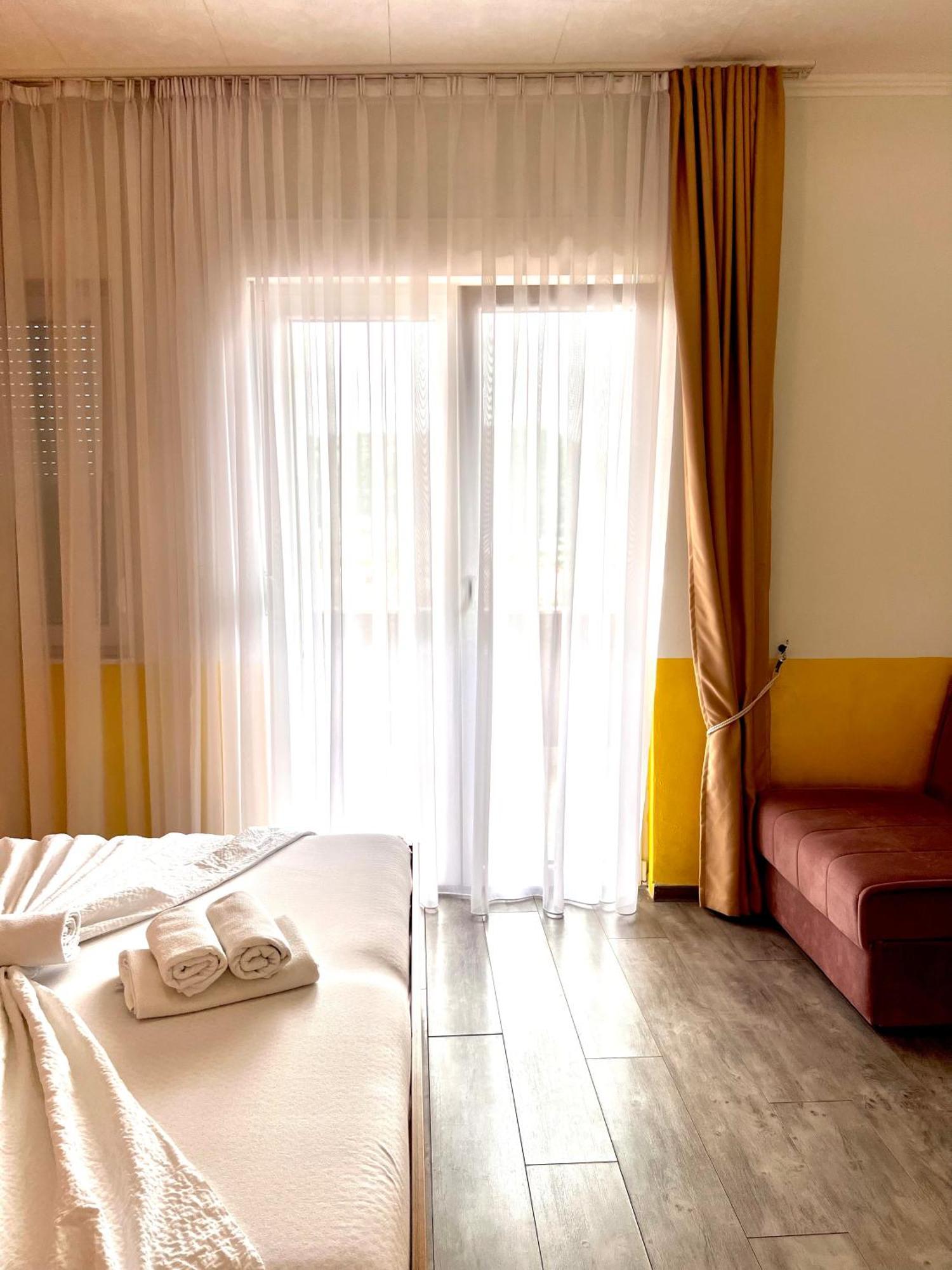 موستار Hotel Nur المظهر الخارجي الصورة
